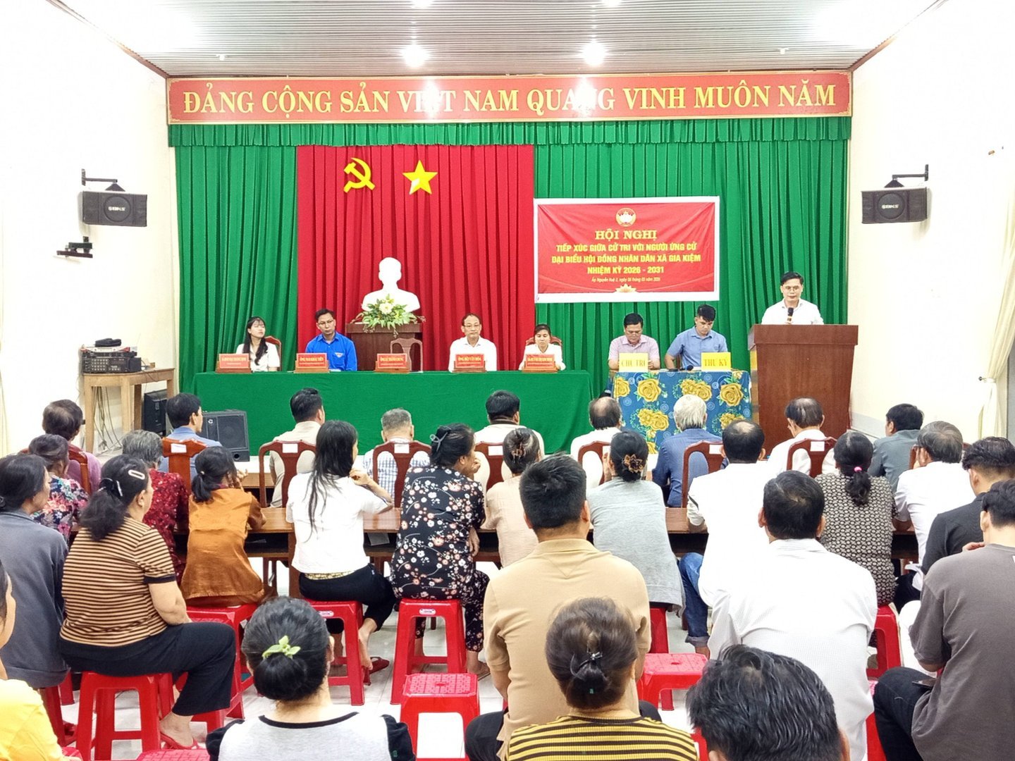 Tiếp xúc cử tri với ứng cử viên HĐND xã đơn vị bầu cử số 1 tại ấp Nguyễn Huệ 2