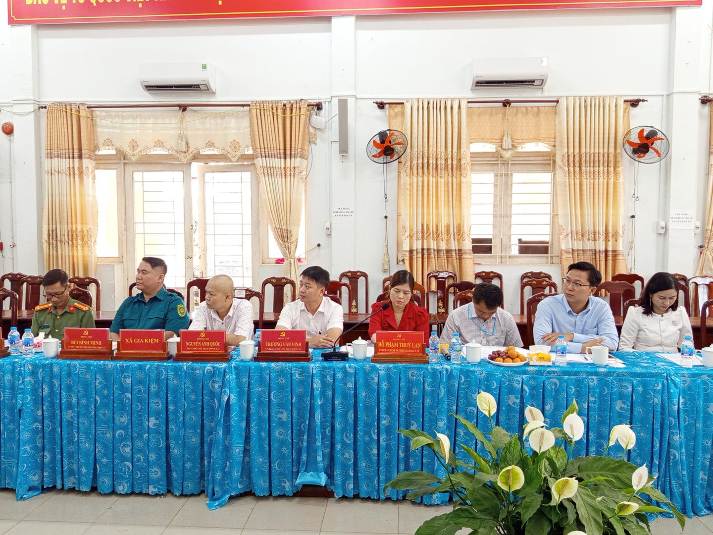 Hoi Nghi Giao Luu Trao Doi Hoc Tap Kinh Nghiem Van Hanh Chinh Quyen 2 Cap Giua Xa Gia Kiem Va Xa Long Ha - Ảnh 10