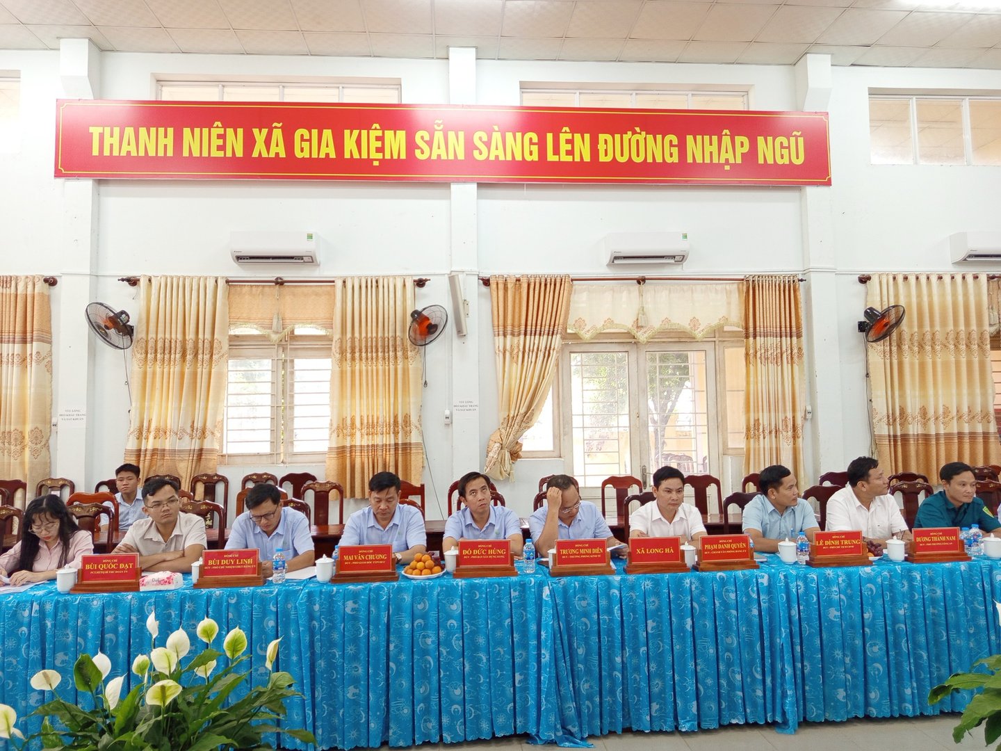 Hoi Nghi Giao Luu Trao Doi Hoc Tap Kinh Nghiem Van Hanh Chinh Quyen 2 Cap Giua Xa Gia Kiem Va Xa Long Ha - Ảnh 14