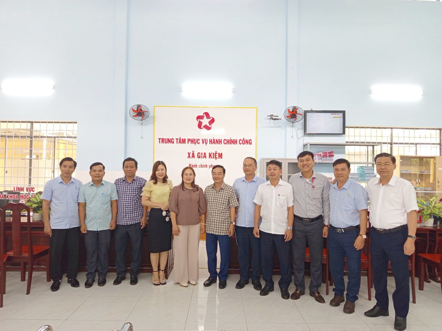 Hoi Nghi Giao Luu Trao Doi Hoc Tap Kinh Nghiem Van Hanh Chinh Quyen 2 Cap Giua Xa Gia Kiem Va Xa Long Ha - Ảnh 29