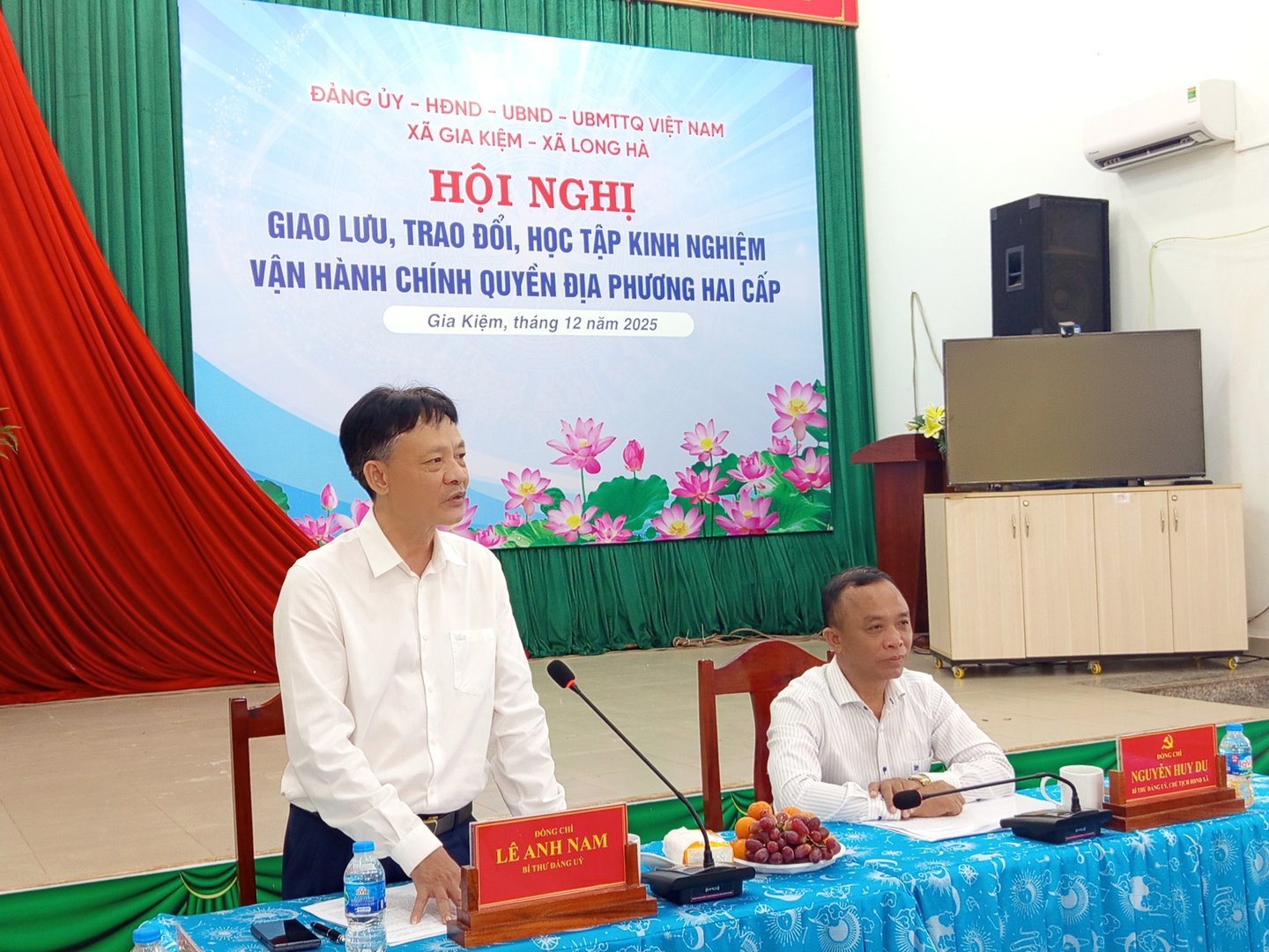 Hoi Nghi Giao Luu Trao Doi Hoc Tap Kinh Nghiem Van Hanh Chinh Quyen 2 Cap Giua Xa Gia Kiem Va Xa Long Ha - Ảnh 7