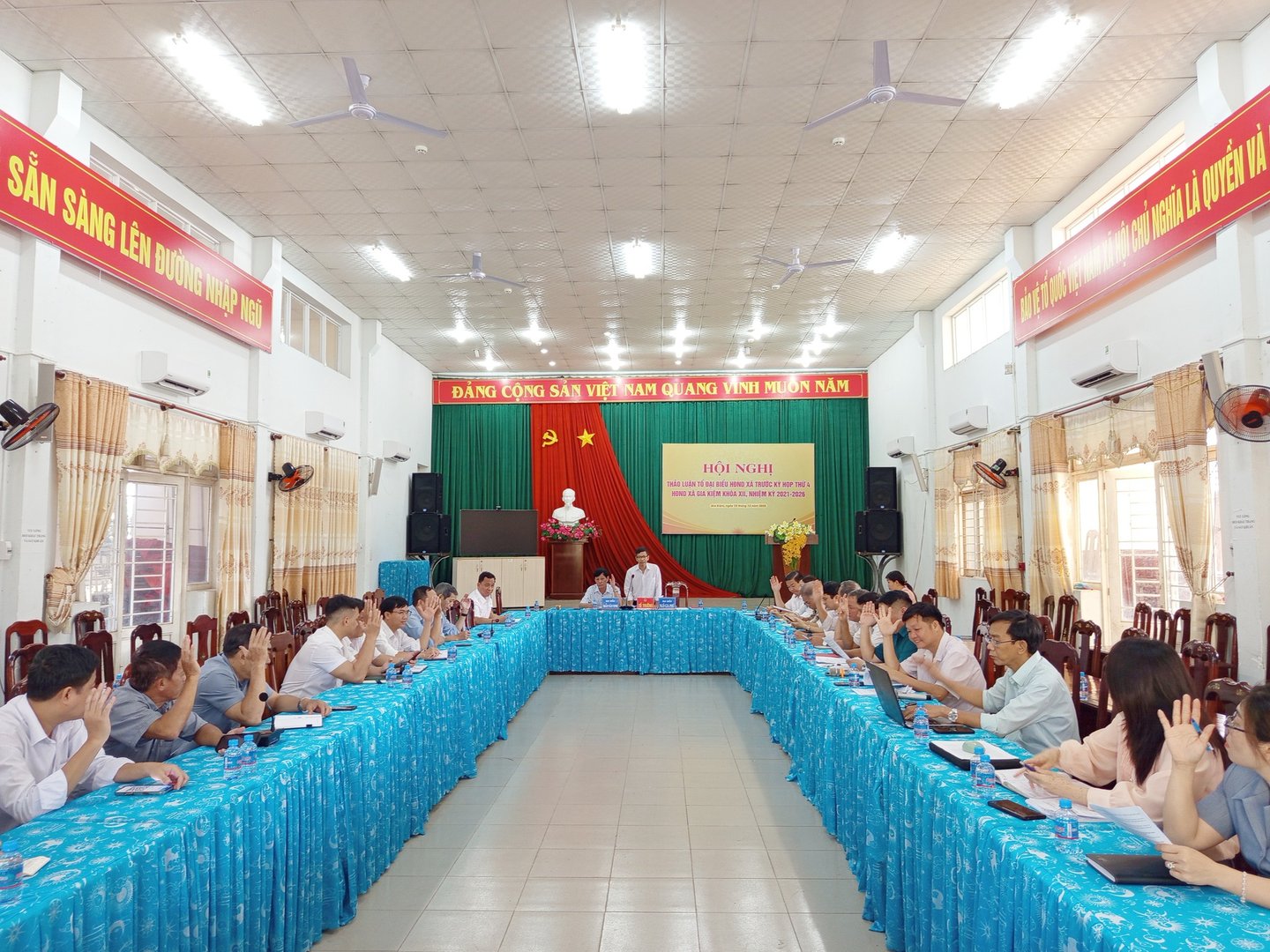 Hoi Nghi Thao Luan To Dai Bieu Hdnd Truoc Ky Hop Thu4 - Ảnh 1