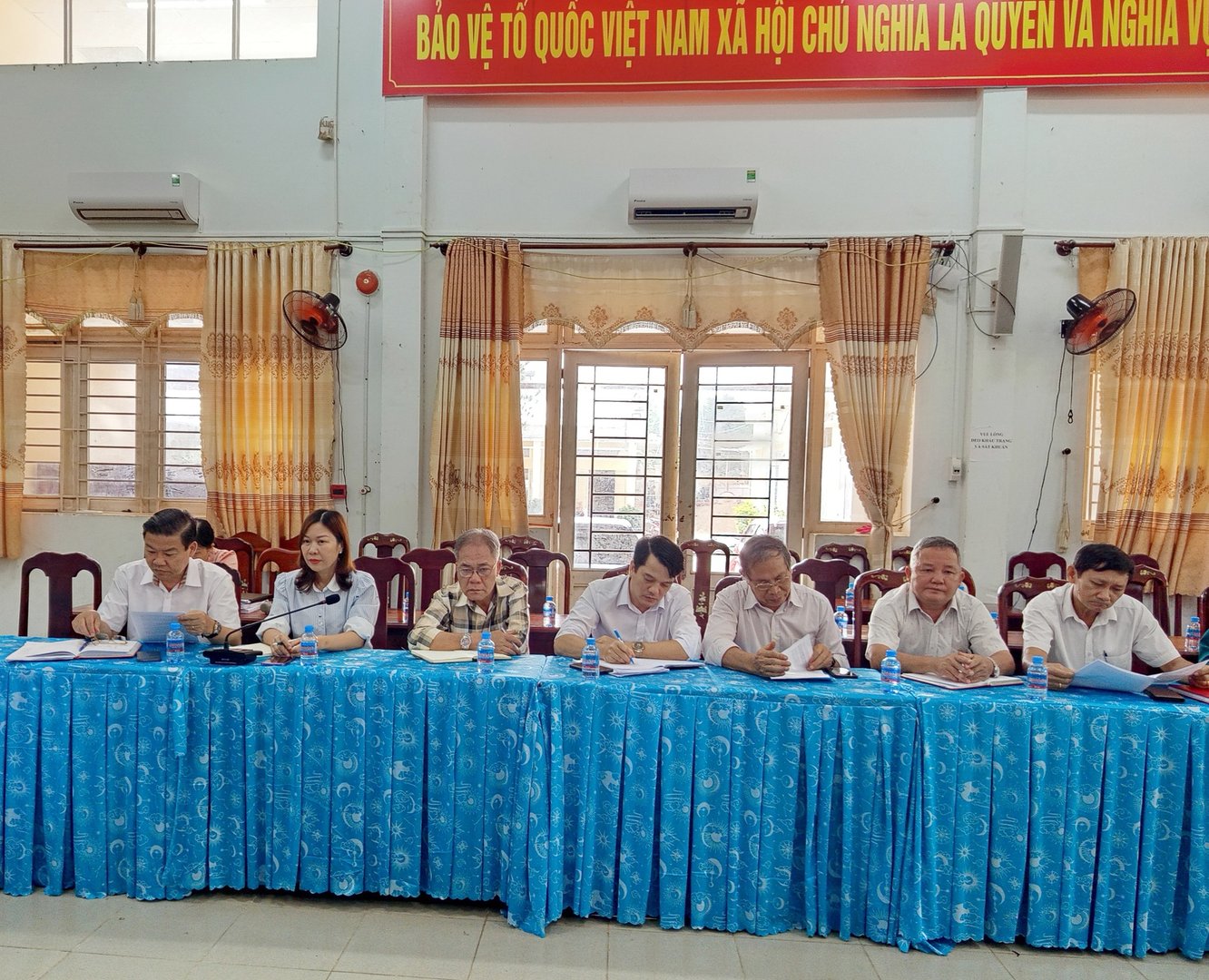 Hoi Nghi Thao Luan To Dai Bieu Hdnd Truoc Ky Hop Thu4 - Ảnh 2