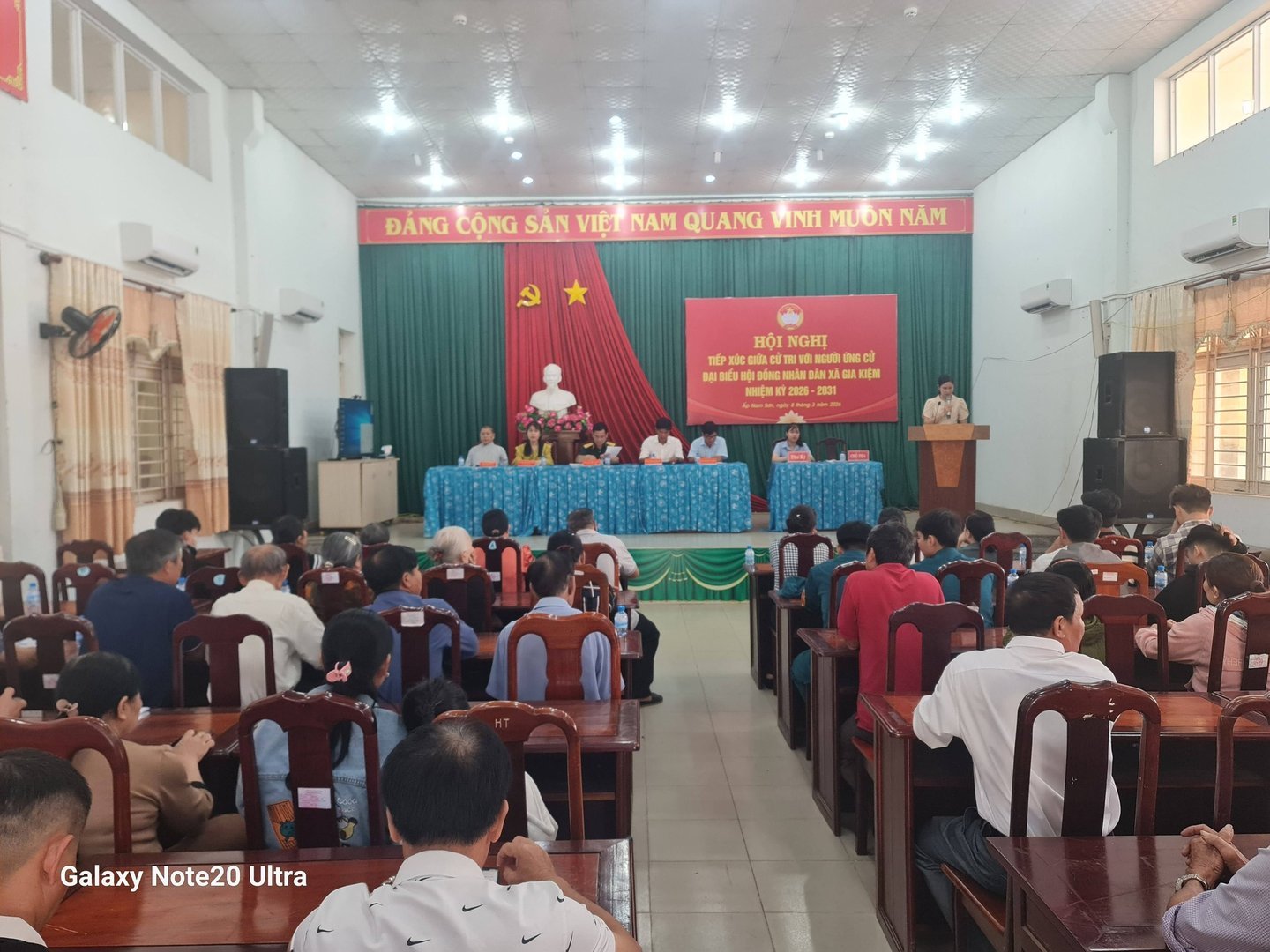 Tiếp xúc cử tri với ứng cử viên HĐND xã đơn vị bầu cử số 3 (ngày 8-3)